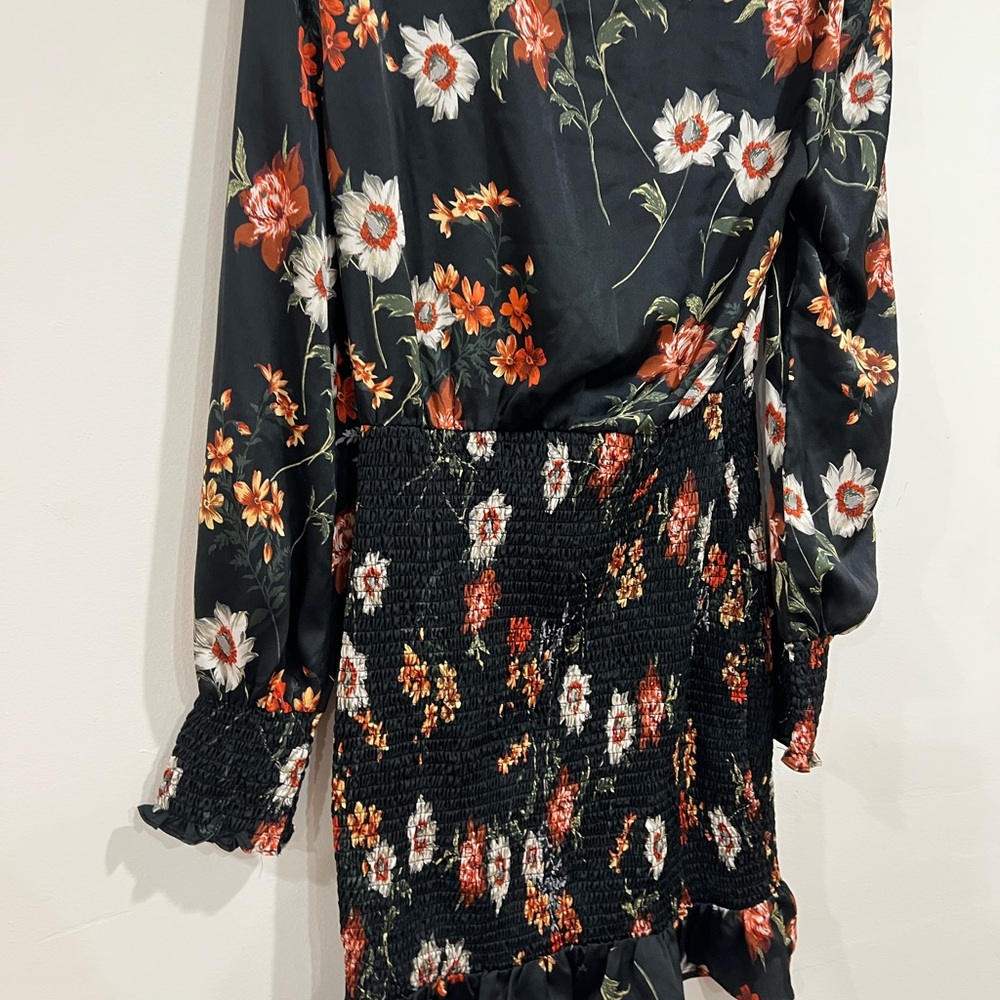 Floral Long Sleeve, short black dress with floral designer,  – Size M - Picture 6 of 11